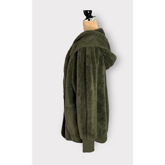 HEM & THREAD PLUSH FUZZY HOODED JACKET W/ POCKETS OLIVE WOMEN’S ONE SIZE - Picture 4 of 8